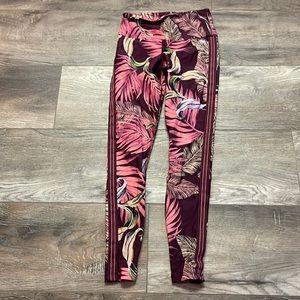 Running Bare leggings worn once Size 2/4